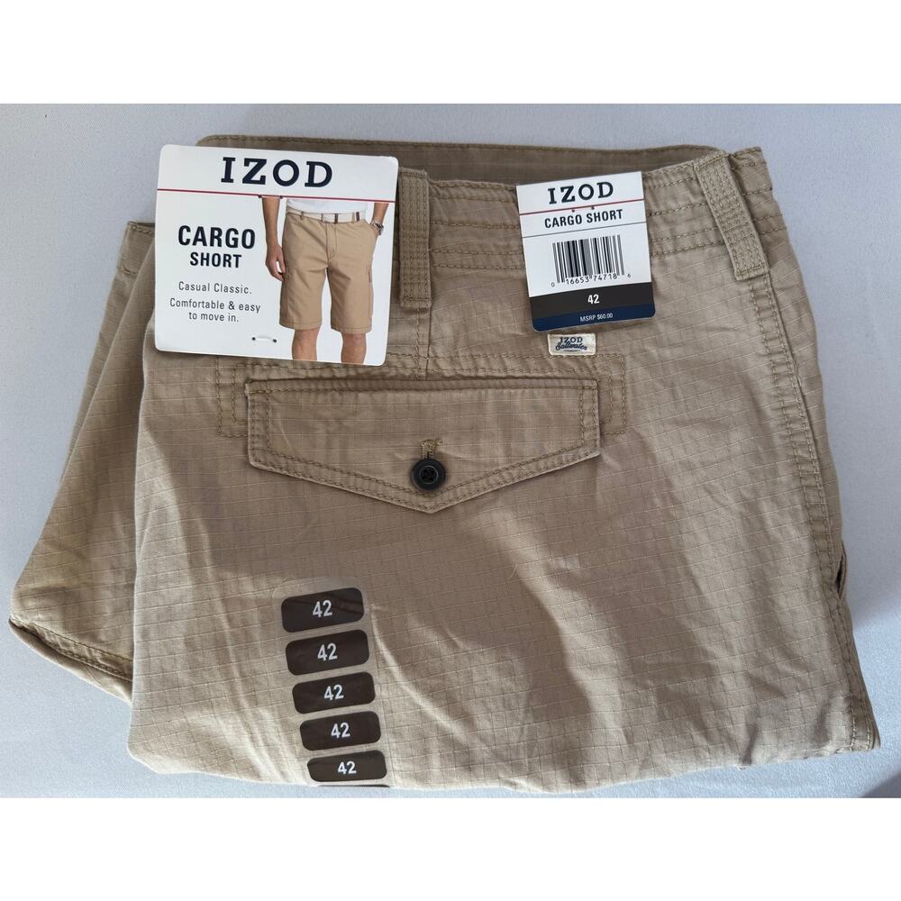 IZOD Men's 42w Cargo Shorts - NWT